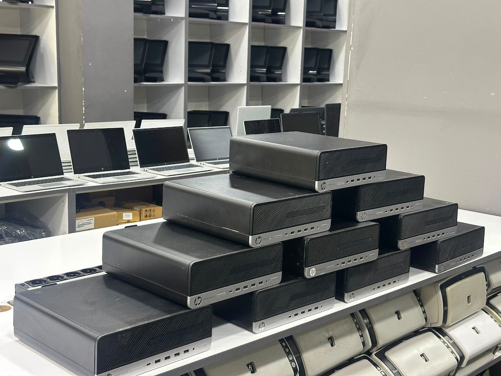 Hp EliteDesk 405 G4 Ryzen 5 Pro 2400G 8GB RAM 256GB NVMe SSD - 4
