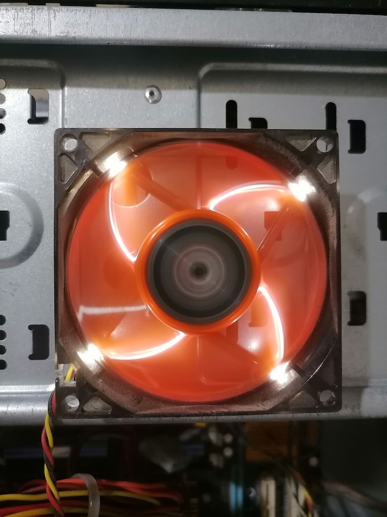 Xigmatek Işıklı Kasa Soğutma Fanı 12V 8x8 Cm - 6