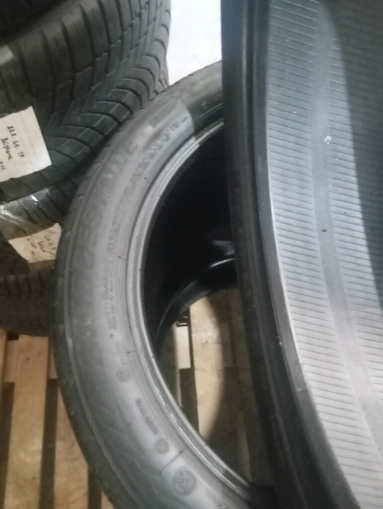 275/40/19 - 4