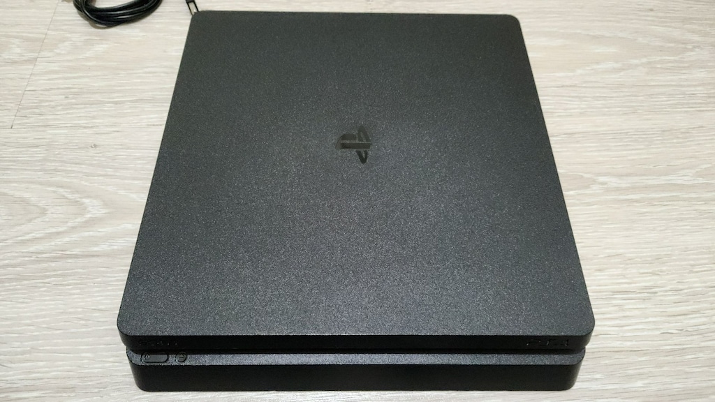 PS4 Slim 1 TB, FC27 + 16 Oyunlu, Çift Orijinal Kollu, Tertemiz - 4