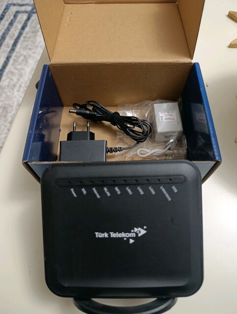 Türk Telekom ZYXEL VMG3313-B10A Kablosuz N VDSL 4Port USB Router