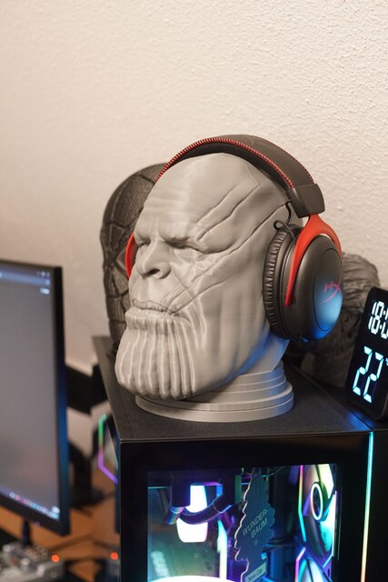 Thanos Kulaklık Standı