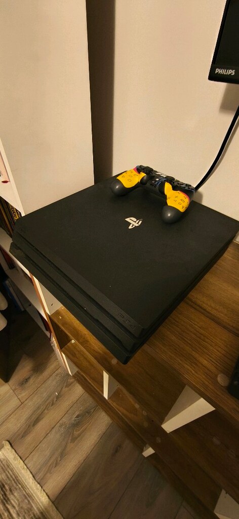 PlayStation 4 pro - 3