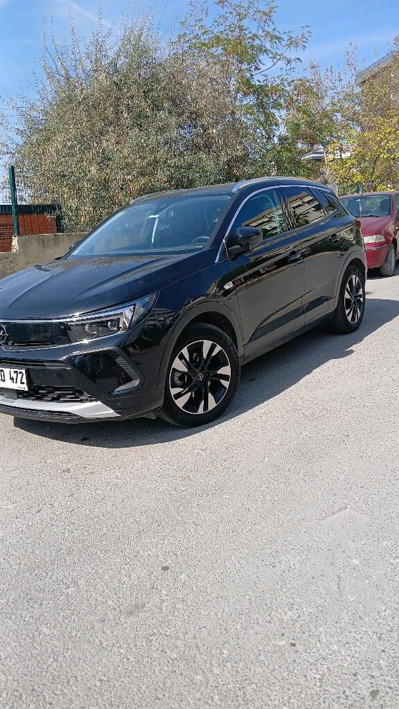 2022 opel grenlant acil satiliktir - 2