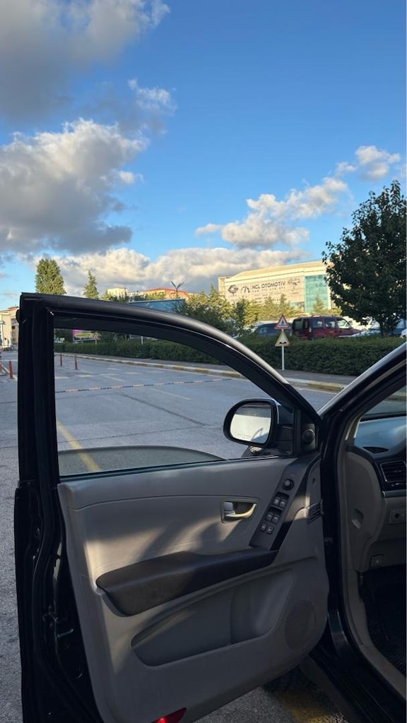 Ssangyong Korando 4x2 Otomatik 189.000 km Emsallerine Göre Çok Temiz - 7
