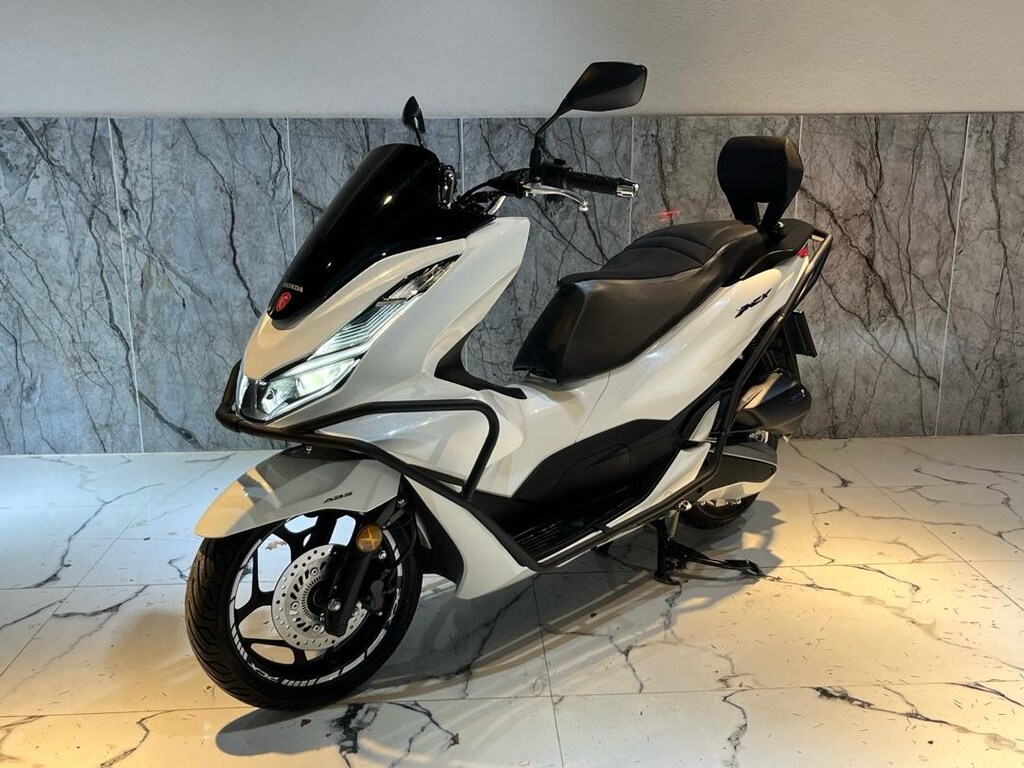 2023 MODEL DÜŞÜK KM PCX TAKAS YOK