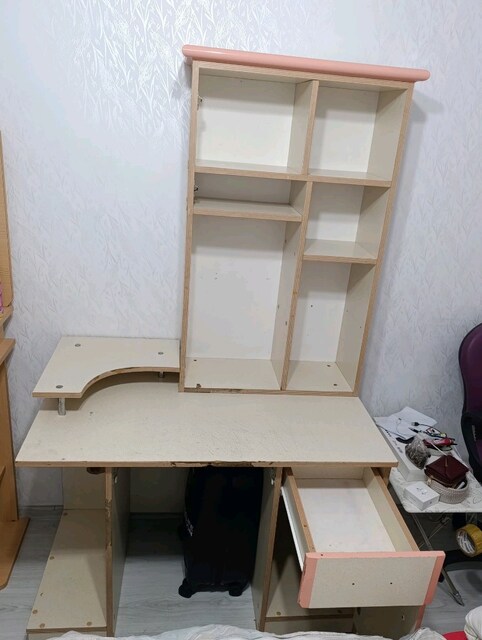 ÖĞRENCİ ÇALIŞMA MASASI