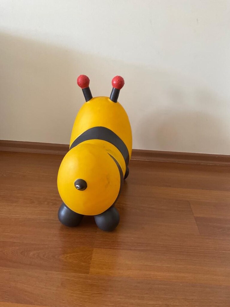 btoys zıplayan arı - 3