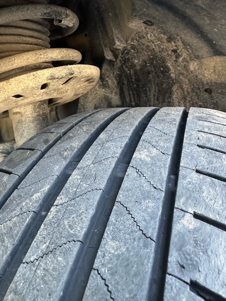 205/55/17 brigstone turanza lastik - 6