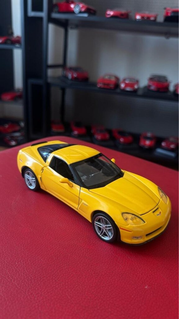 1.24 Chevrolet Corvette Z06 - Welly diecast model araba - 2