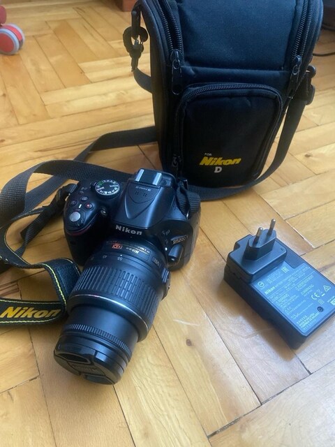Nikon D5200