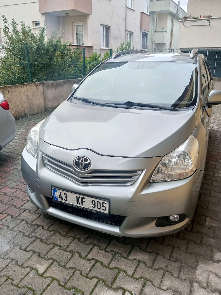 Toyota Verso elegant - 10