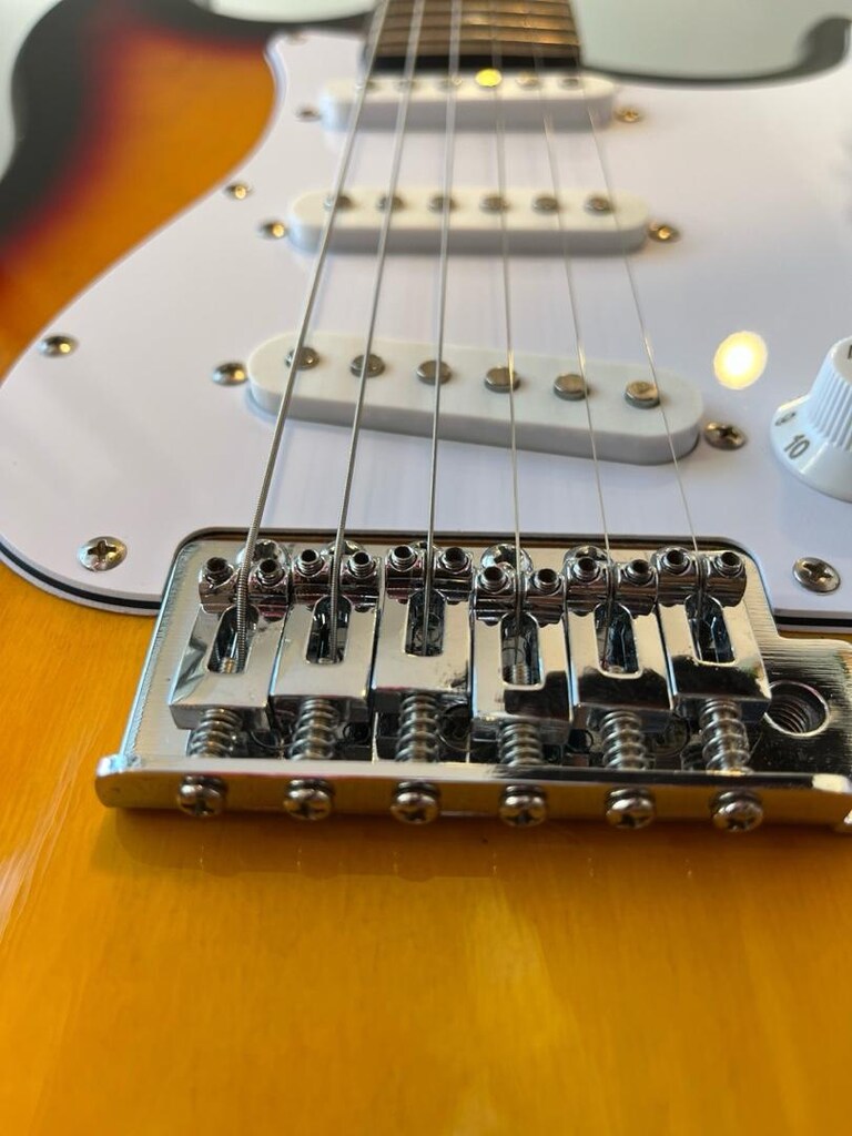 FULL SET MUSIC STATION SSS STRAT ELEKTRO GİTAR + MİDEX 25BTU AMFİ - 4