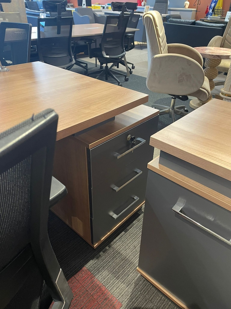 KLAS OFİS ÜSKÜDAR 180x85 MARBELLA KİRAZ MAKAM TAKIMI KOLTUKSUZ - 8