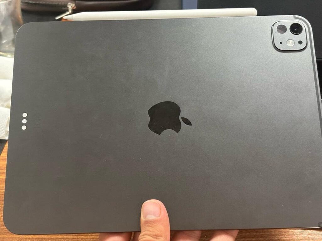 İpad Pro M5 İşlemcili 7. Nesil