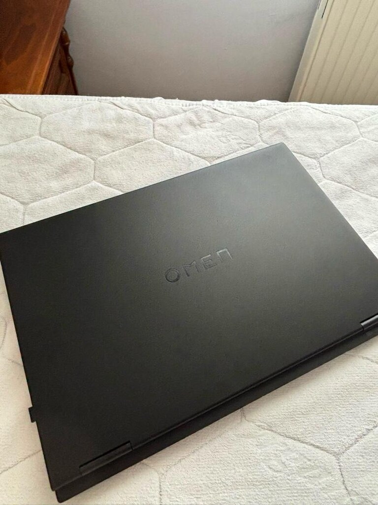 HP OMEN 16 | Intel i5-13420H | RTX 4050 6GB | 16 GB RAM | 512 GB SSD | - 4