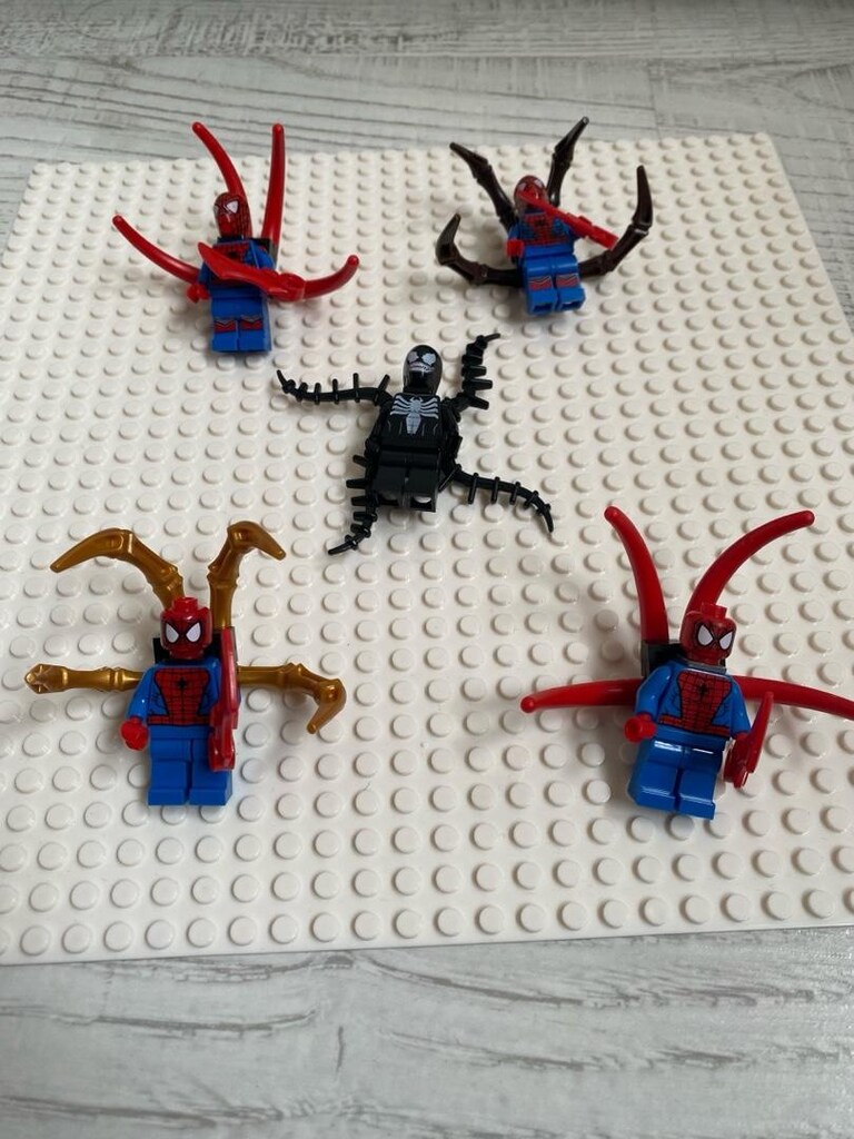 Lego Spiderman ve Venom Figürleri - 3