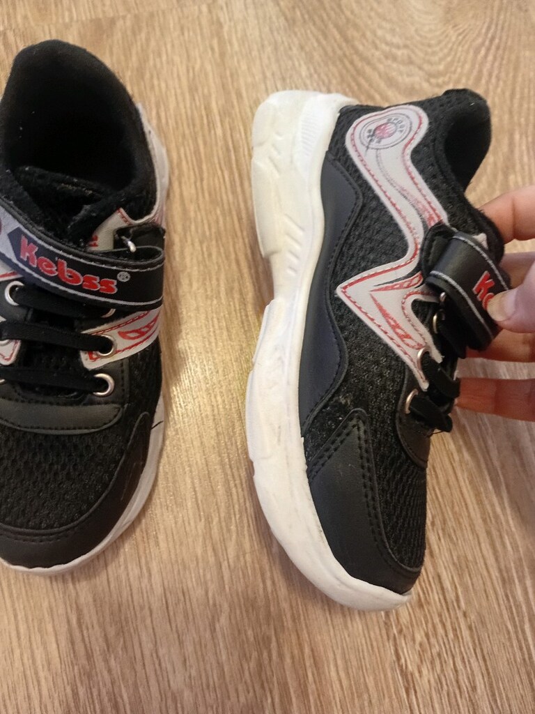31 no spor ayakkabı sorunsuz bırtanede 30 var onuda beraberınde verece - 2