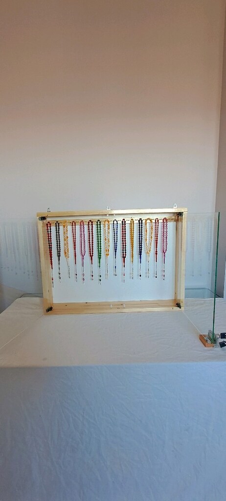Ahşap tesbih asma dolabı 70x60 cm - 2