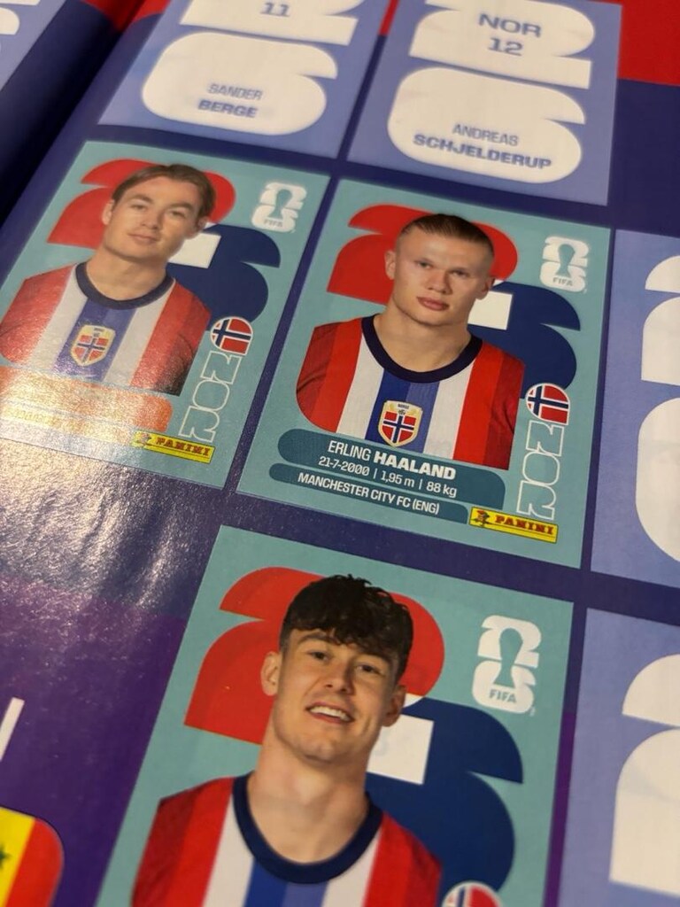 434/980 stickerlı Panini World Cup 2026 albümü - 3