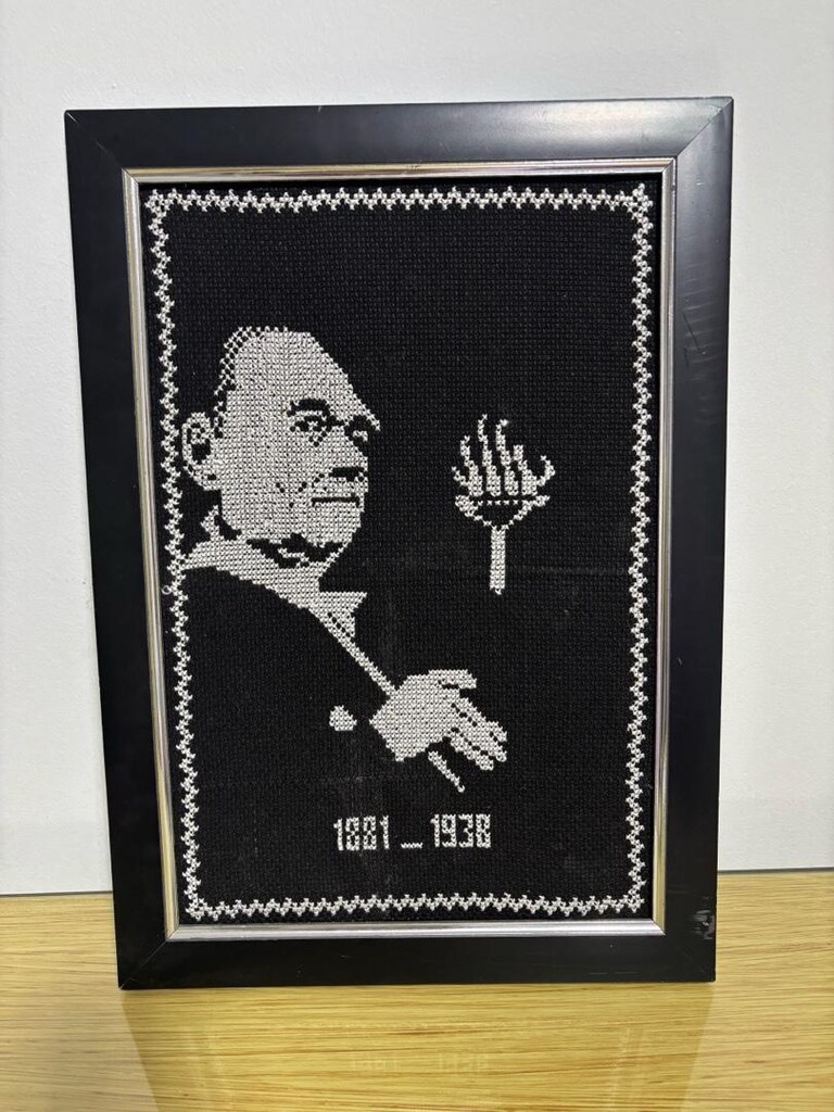 Etamin elişi Atatürk tablo - 2
