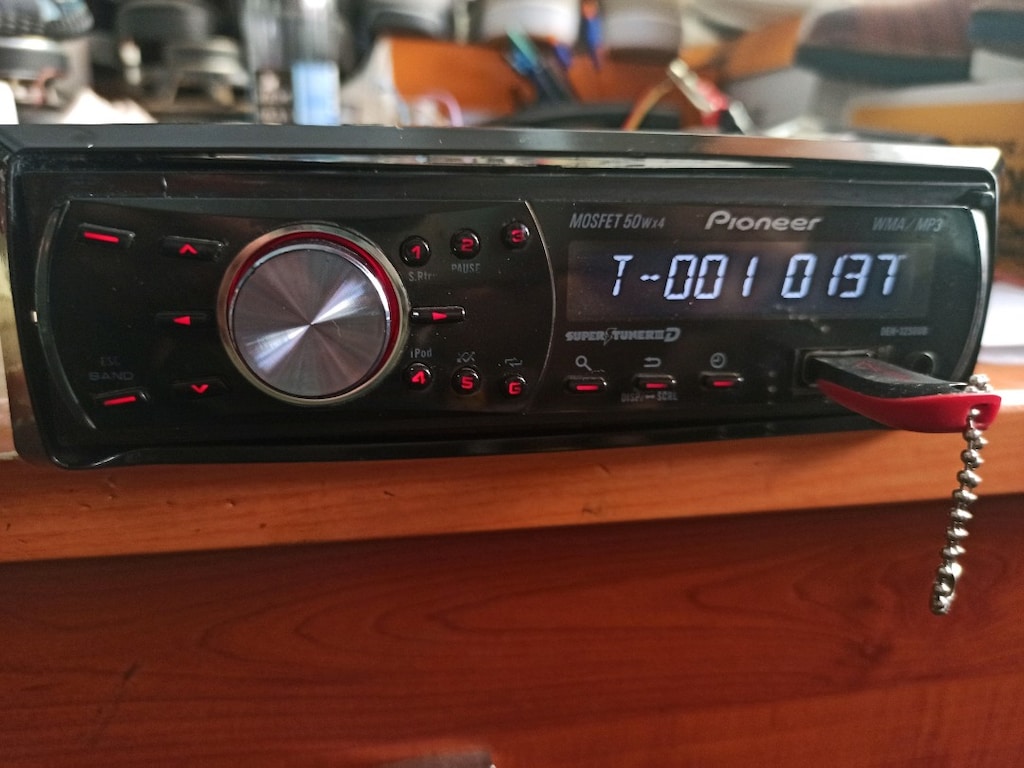 Eski seri Pioneer USB AUX RADYO CD çift anfi çıkışlı oto teyp sorunsuz - 4