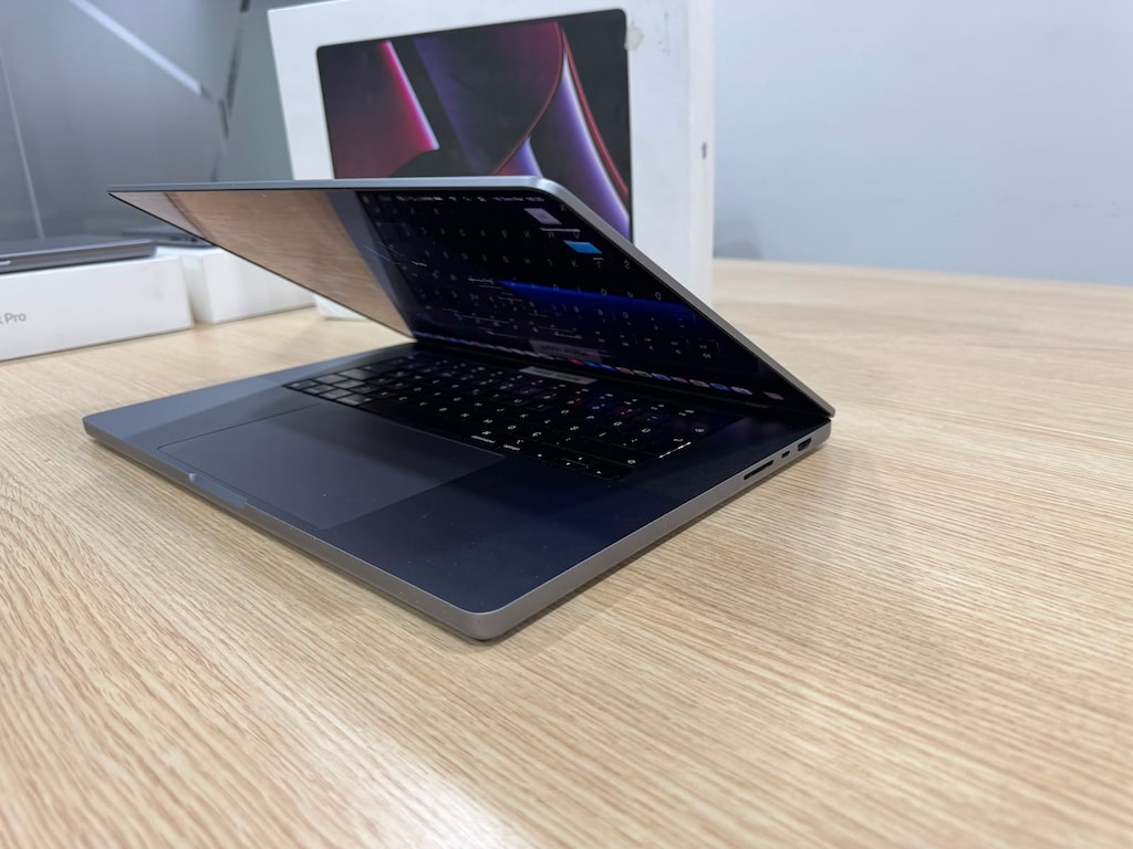 Temiz Az Kullanılmış MacBook Pro 16" M2 Pro 16GB RAM |243 Devir - 2