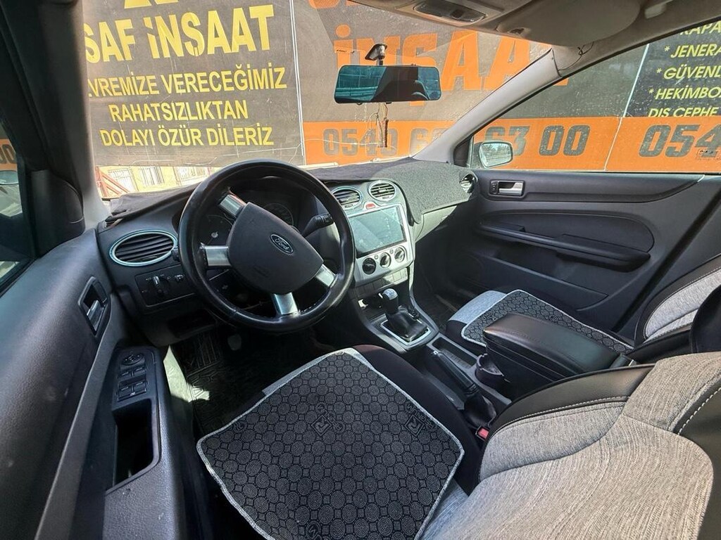 2008 Ford focus - 4