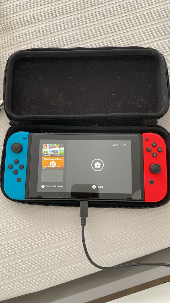 TEMİZ NİNTENDO SWITCH HAC-001 | 32 GB | ORİJİNAL ADAPTÖR + ÇANTA
