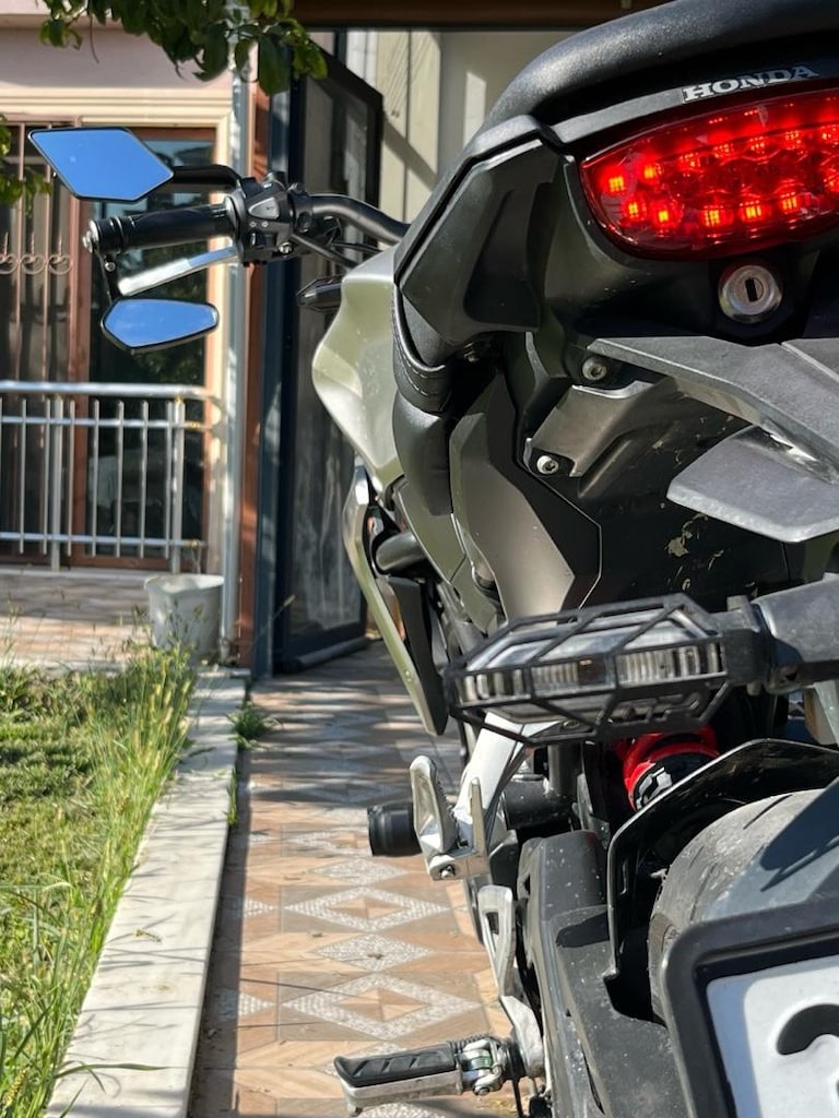6.000 km'de temiz, kazasız Honda CB250R, ekstralı ve bakımlı. - 10