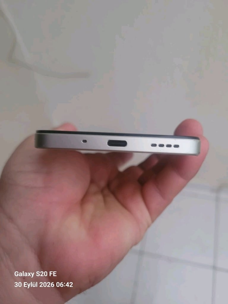 Realme C75 - 9
