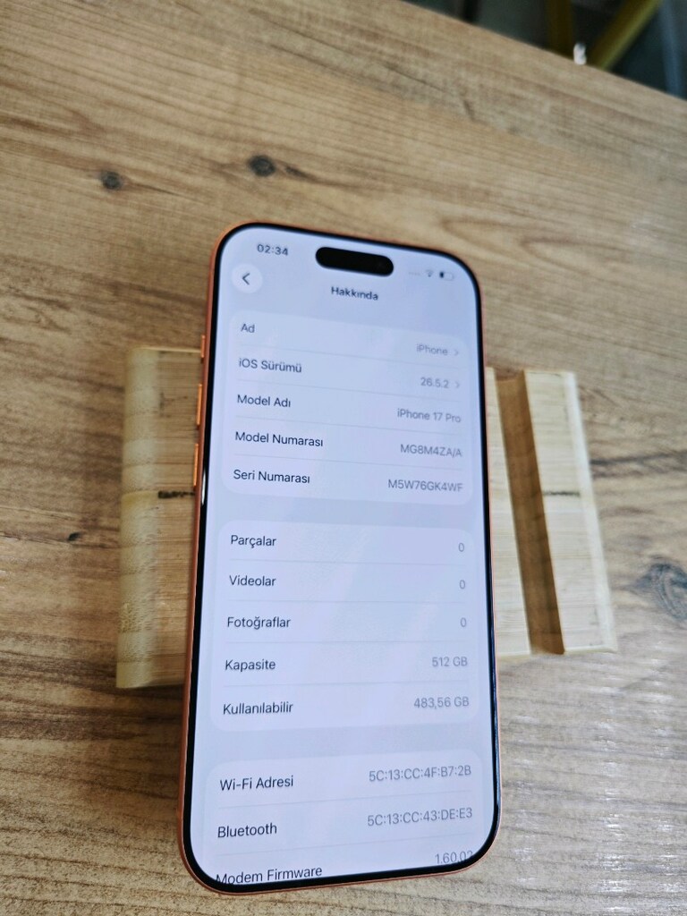 17 pro 512 GB. pil 100 şarj devir 230 - 7