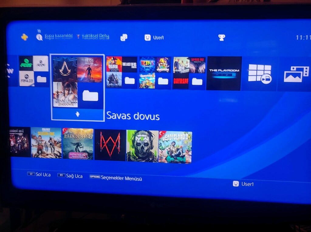 Ps4 slim 2TB 9.00 cfw li kırık versiyon oyun yüklü 2 kol. - 2