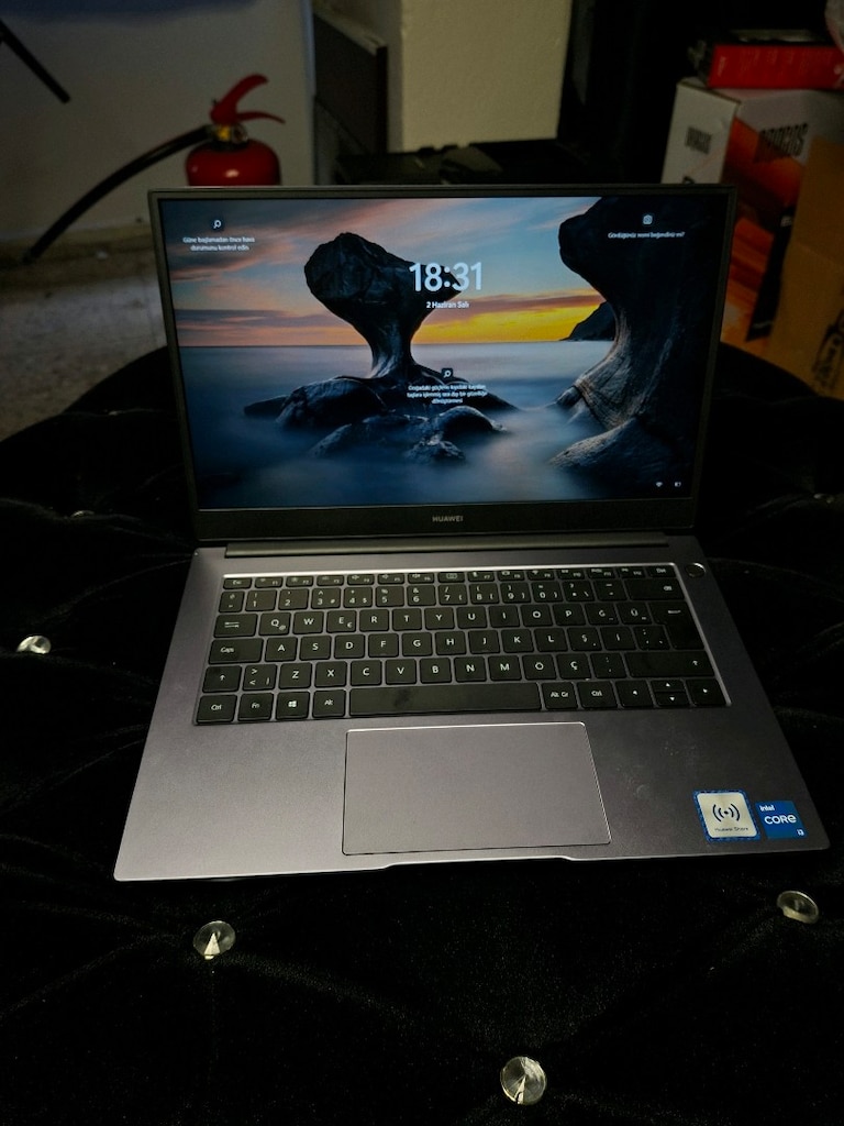 HUAWEI MATEBOOK D14 - 3
