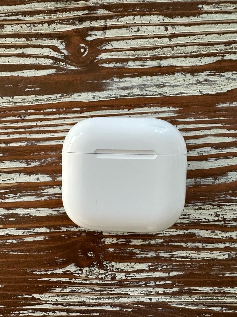 1 aylık Airpods 4 Gürültü Engelleme özelikli - 2