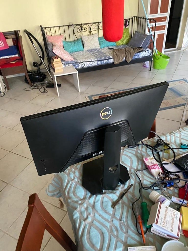 temiz gaming kasa ve monitör
