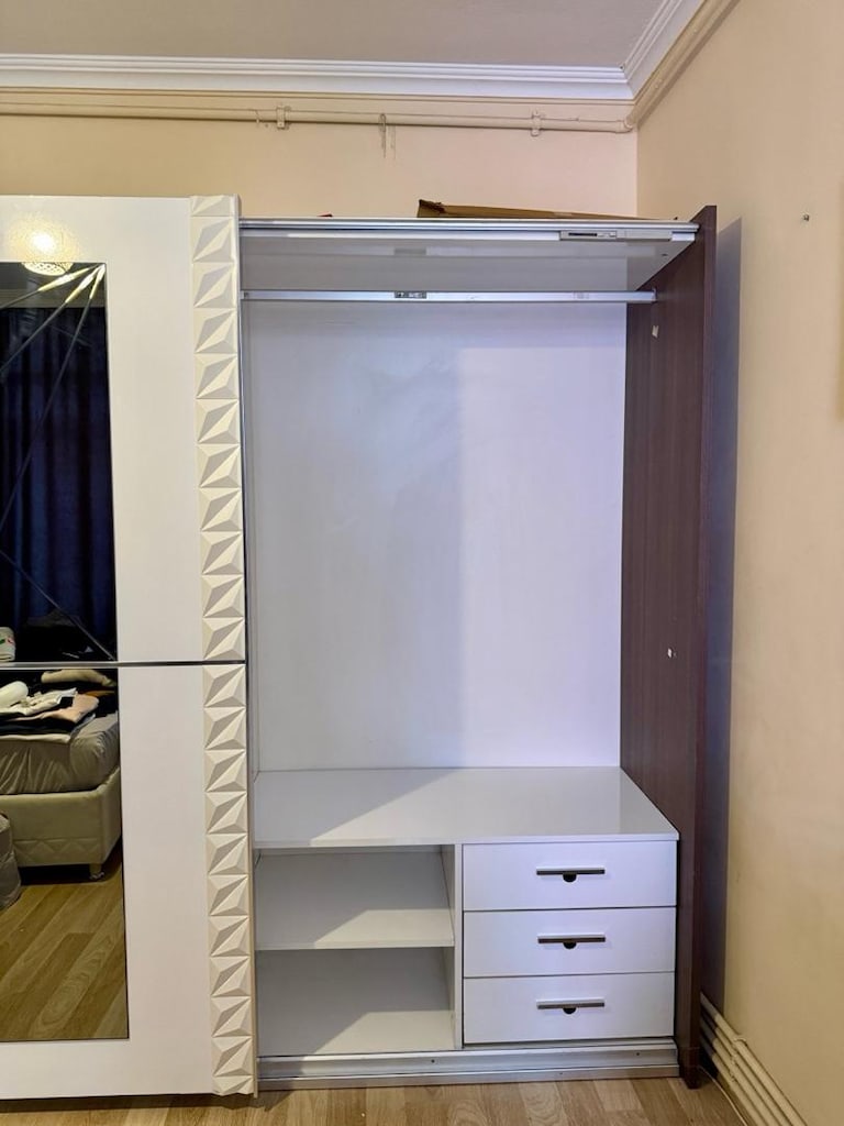 dolap sürgülü aynalı 2 kapılı, Çok Temiz. (pazarlık payı vardır) - 3