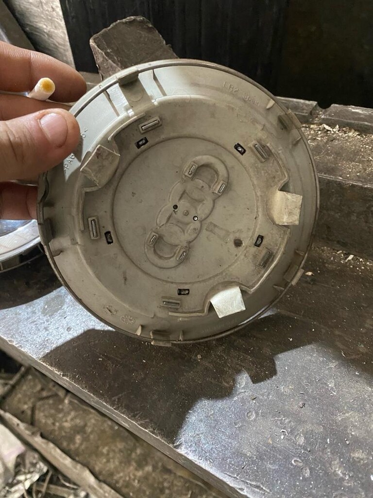 Audi jant göbeği - 3