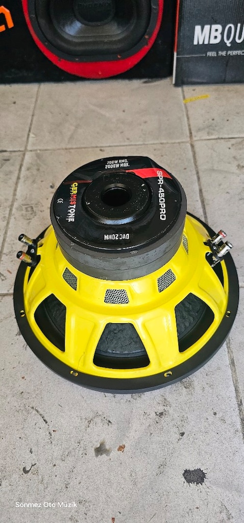 30 cm.700 rms germjstone 2+2ohm bas - 2