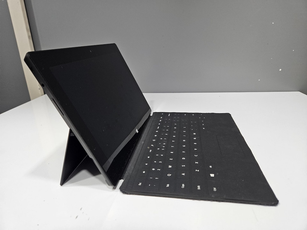 MİCROSOFT SURFACE + WİNDOWS RT+ DOKUNMATİK+ BATARYA SAĞLAM - 4