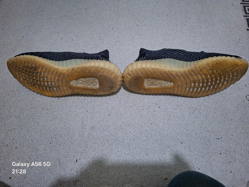 Adidas Yeezy Boost 350 V2 Carbon - 2