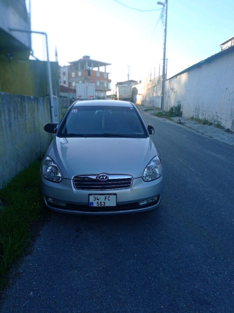 Hyundai Accent 2010 1.5 dizel 110 - 5