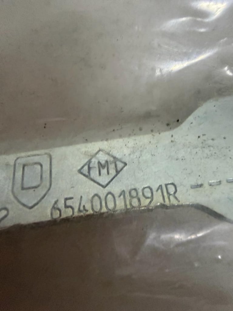 Lodgy Dokker Sağ Kaput Menteşesi (2013-2020) 654001891R Renault Mais - 3