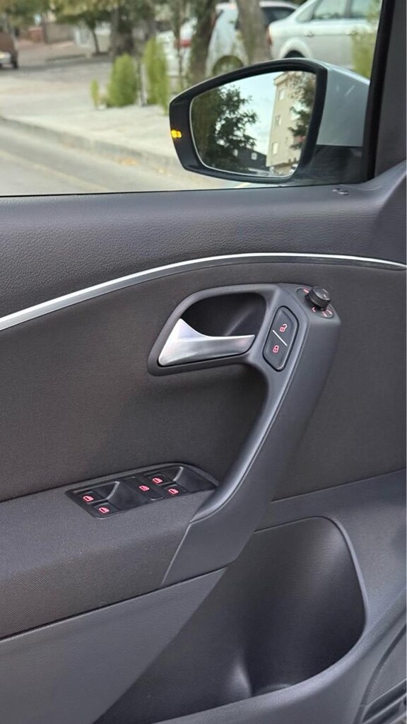 POLO 2017 1.2 TSI Comfortline - 12
