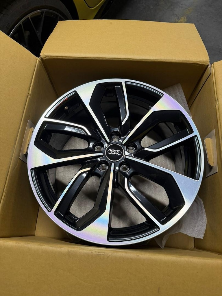 ORJİNAL AUDİ A3 S3 JANTI 19 INC - 2