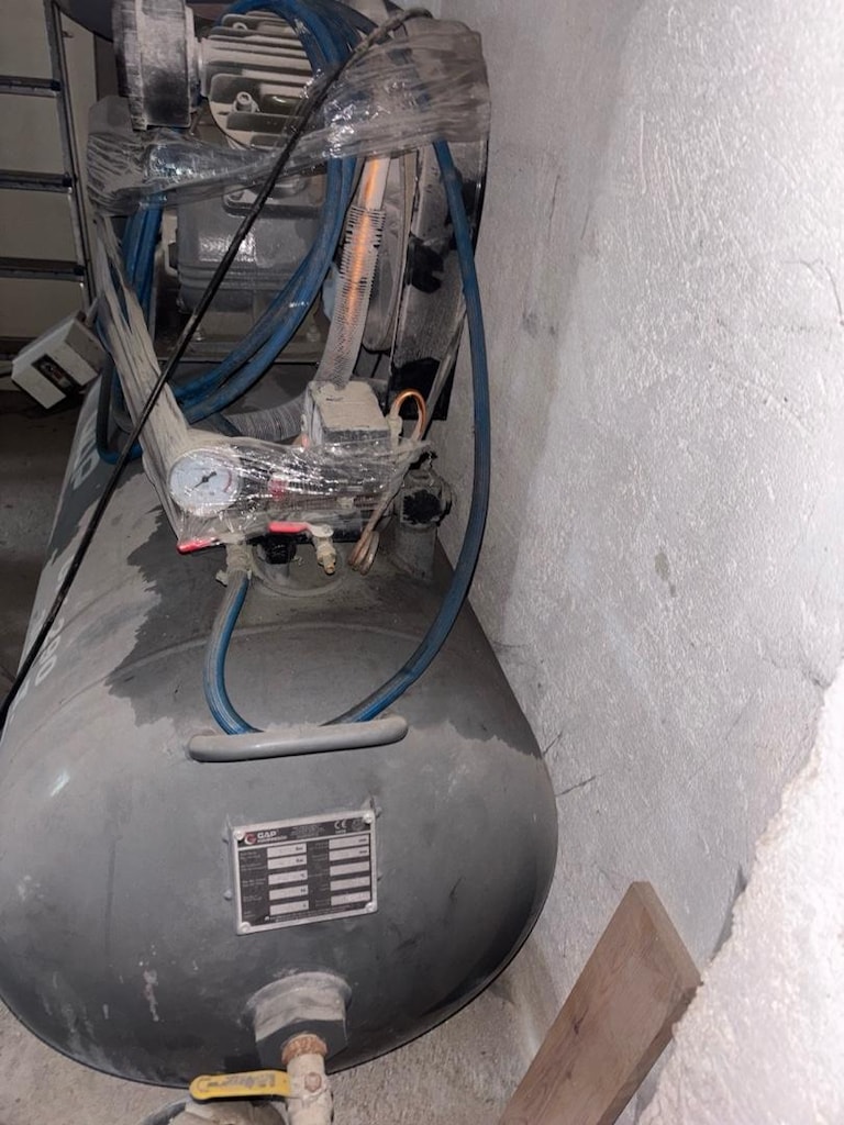 300 lt gap marka komplesör 1 sene kullanıldı takas olur - 5