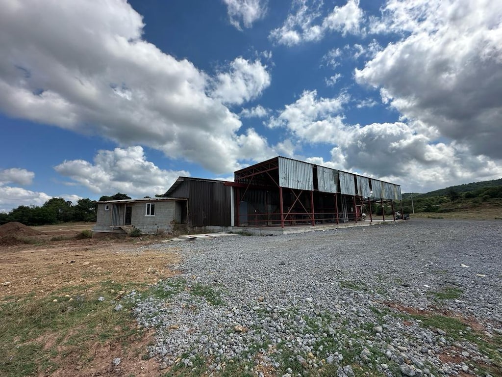 SATILIK HAZIR DEPO & ÇİFTLİK | 1.650 m² ARSA, 700 m² KAPALI ALAN - 19
