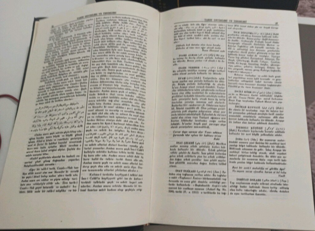 Osmanlı Tarih Deyimleri ve Terimleri Ansiklopedisi - 4