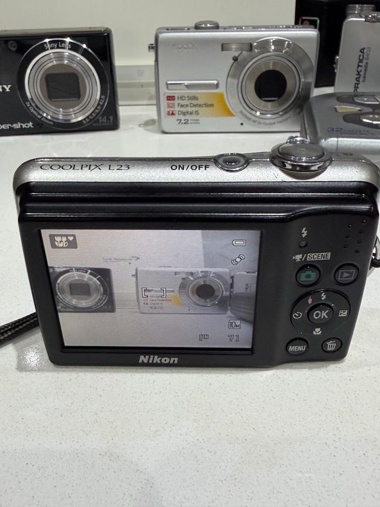 NİKON COOLPIX L23 DİJİTAL FOTOĞRAF MAKİNESİ - 5