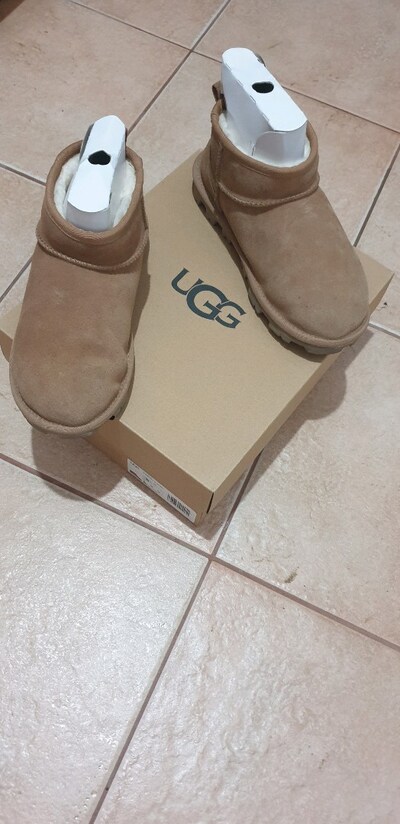 UGG BOT
